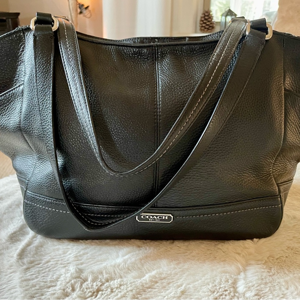 Coach Black Leather Shoulder Bag
